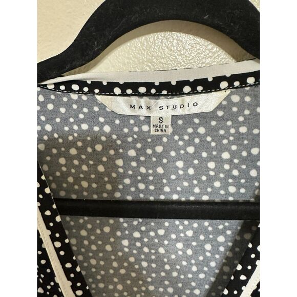Max Studios Women's Wrap Mini Dress Size S Irregular Polka Dots Stretchy - Picture 2 of 3